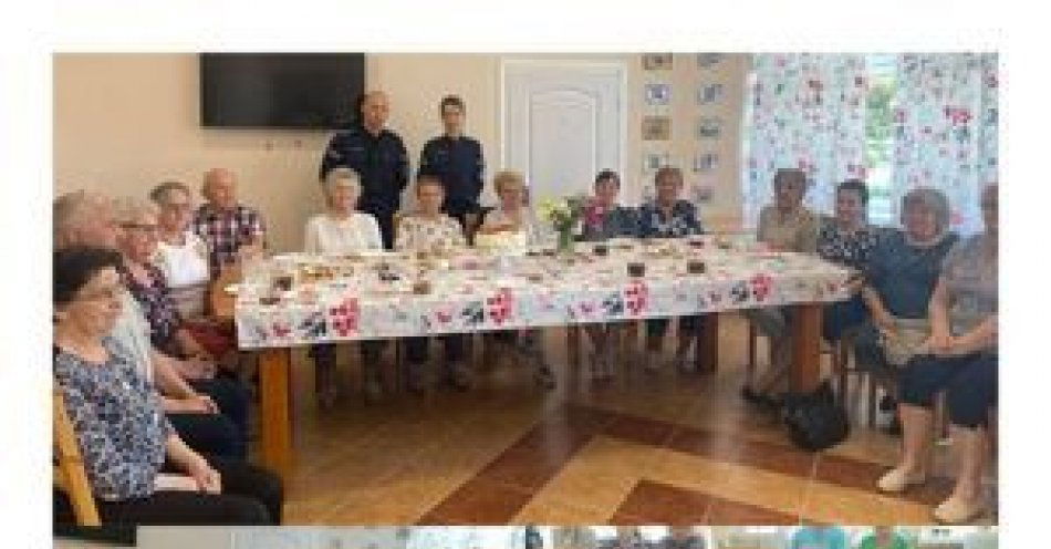 zdjęcie: Seniorzy z Nura również uczyli się pierwszej pomocy przedmedycznej / fot. KPP w Ostrowi Mazowieckiej