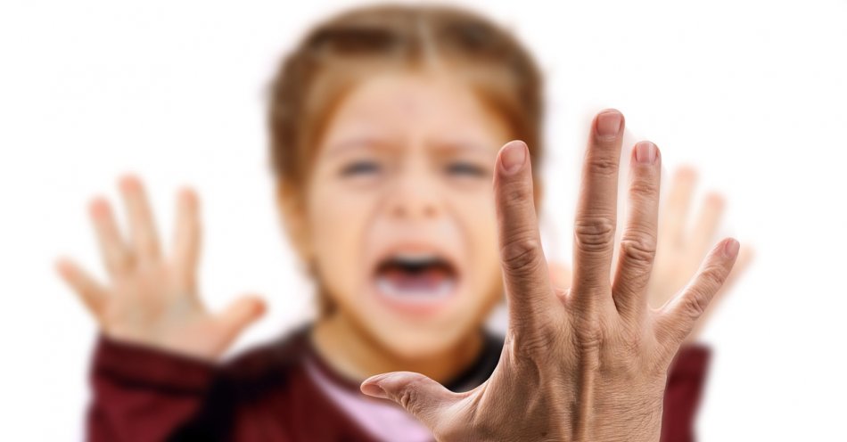 zdjęcie: Przypominamy! Przemoc w rodzinie – możliwość uzyskania pomocy ze strony Policji / pixabay/4259802