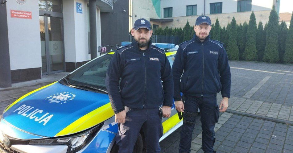 zdjęcie: Dzielnicowi uratowali mężczyznę podczas ataku / fot. KMP w Częstochowie