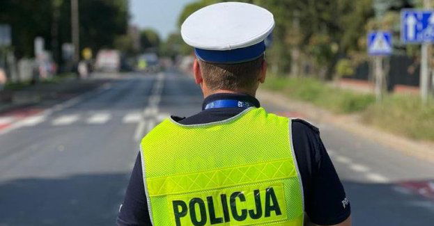 Procesje na drodze. Kierowco, zachowaj szczególną ostrożność