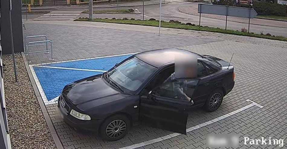 zdjęcie: Nietrzeźwy przyjechał do policjantów / fot. KPP Bielsk Podlaski