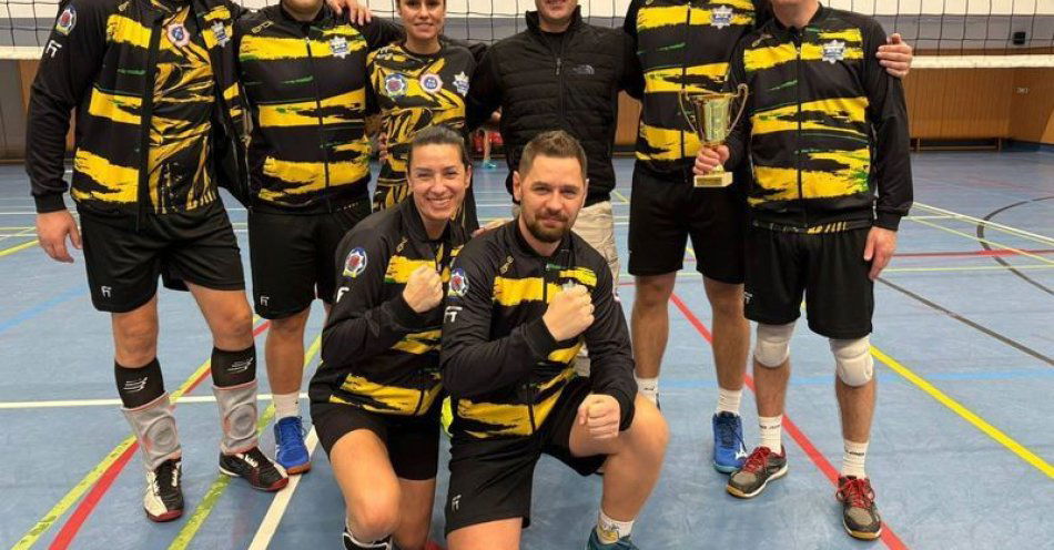 zdjęcie: Jeleniogórscy policjanci wygrali międzynarodowy turniej siatkówki / fot. KMP w Jeleniej Górze