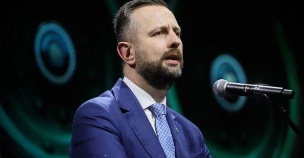 Szef MON: wnioskuję, by prezydent podpisał budżet i nie robił polityki na sprawie bezpieczeństwa