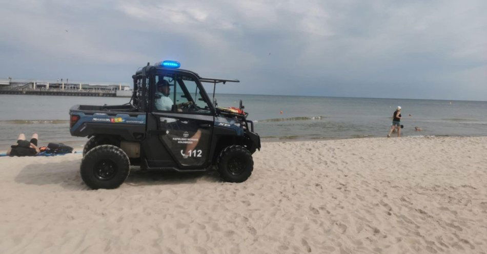 zdjęcie: Policyjny patrol rowerowy w wakacyjnej akcji! / fot. KPP w Kołobrzegu