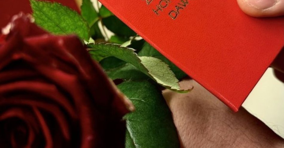 zdjęcie: Podaruj dar życia na Święta oddaj krew z policją / fot. KPP w Ostródzie Policja, KPP Ostróda, Podaruj najcenniejszy prezent na Święta – dar życia!