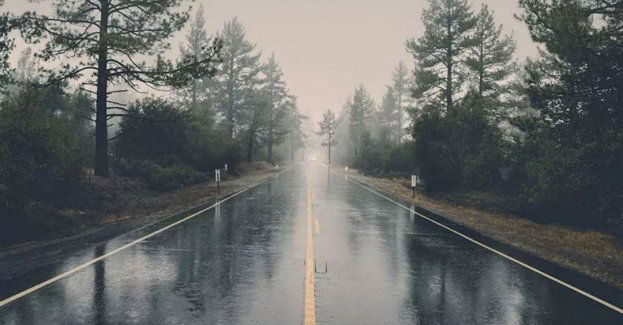 Piątek pochmurny i deszczowy, największe opady na południowym wschodzie