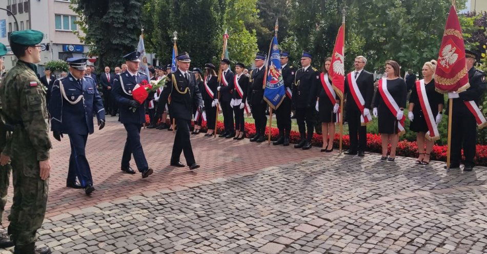 zdjęcie: 84. rocznica wybuchu II Wojny Światowej upamiętniona również przez funkcjonariuszy Policji / fot. KPP Brodnica