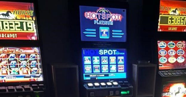 Policjanci zabezpieczyli nielegalne automaty