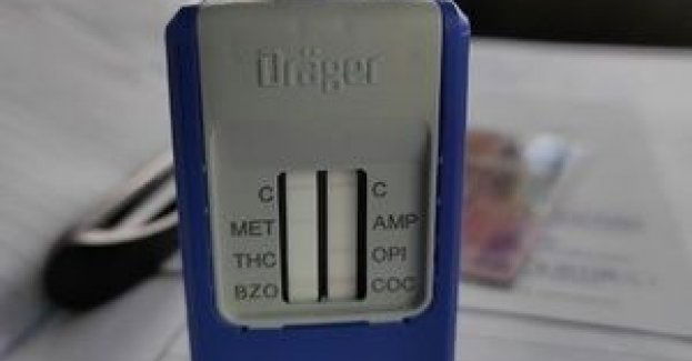 Kierował samochodem pod wpływem narkotyków. Miał je również przy sobie. A wszystko zaczęło się od niesprawnego oświetlenia w aucie