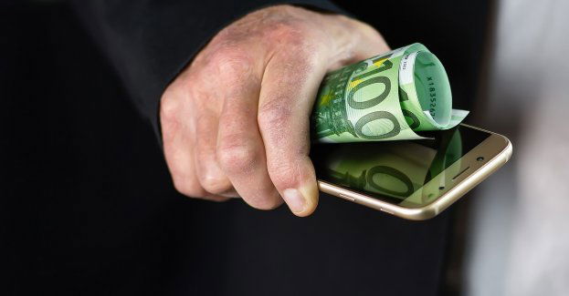 Kolejne ofiary oszustw na internetowych portalach społecznościowych