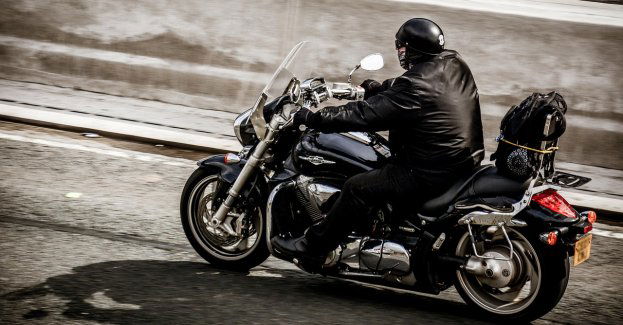 Pijany motocyklista spowodował zdarzenie drogowe. Nowe przepisy bezwzględne dla potencjalnych zabójców na drodze [VIDEO]