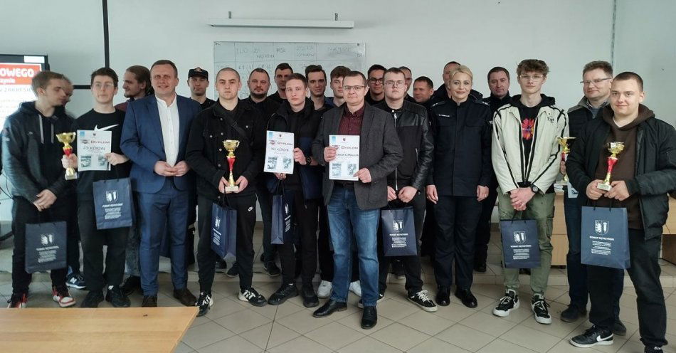 zdjęcie: Wyłonili powiatowych zwycięzców Młodzieżowego Turnieju Motoryzacyjnego / fot. KPP w Kętrzynie