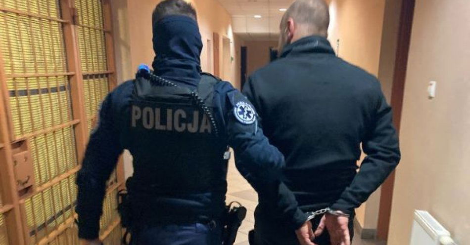 zdjęcie: Policjant rozpoznał poszukiwanego. / fot. KMP w Gdyni