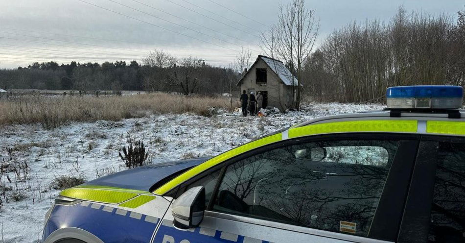 zdjęcie: Nowogard: policja i OPS ratują bezdomnych przed mrozem / fot. KPP w Goleniowie