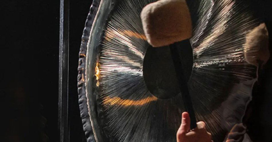 zdjęcie: Ceremonia dźwięku: gongi, misy, bębny / kupbilecik24.pl / Ceremonia dźwięku: gongi, misy, bębny