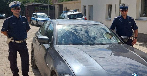 Policyjna eskorta chorego dziecka do szpitala