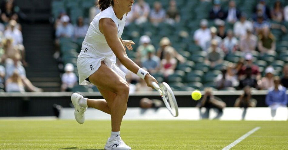 zdjęcie: Wimbledon - awans Świątek do trzeciej rundy / fot. PAP