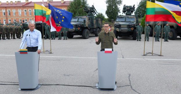 Premier Morawiecki z prezydentem Litwy Nausedą spotkali się na Przesmyku Suwalskim