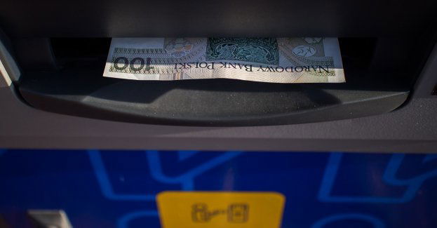 Policja poszukuje mężczyzny podejrzewanego o kradzież pieniędzy