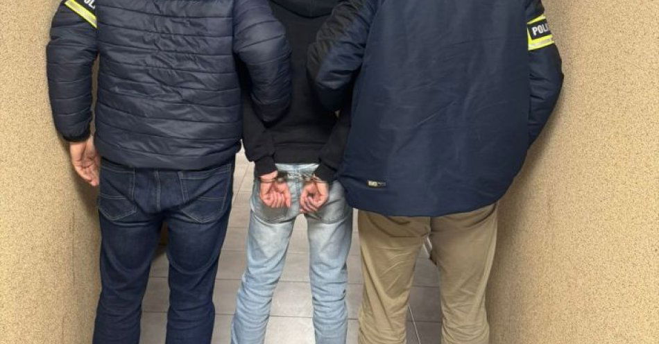 zdjęcie: Poszukiwany zatrzymany przez zgierską policję w Łodzi / fot. KPP w Zgierzu
