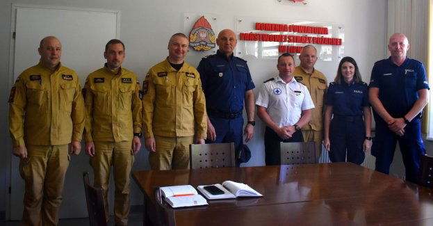 Współpraca mundurowych dla bezpiecznych akwenów