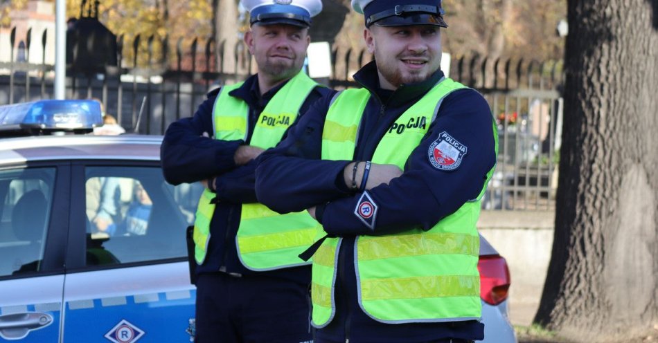 zdjęcie: Wzmożony ruch i kontrole policji w dniu Wszystkich Świętych / fot. KPP Środa Wielkopolska