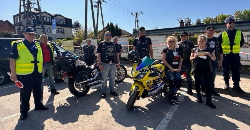 zdjęcie: Patrz w lusterka ! Motocykle są wszędzie – akcja dzielnicowego / fot. KPP w Żyrardowie