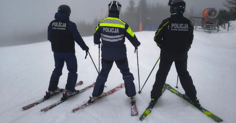zdjęcie: Policjanci gotowi na sezon narciarski po szkoleniu w Czarnej Górze / fot. KPP w Ząbkowicach Śląskich
