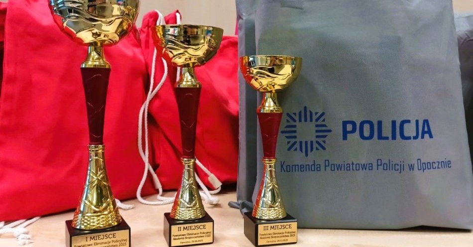 zdjęcie: Finał powiatowy Policyjnej Akademii Bezpieczeństwa w Opocznie / fot. KPP w Opocznie