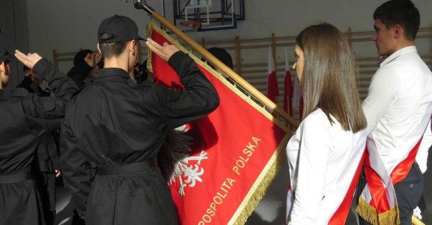 Uczniowie pierwszych klas mundurowych złożyli ślupowanie