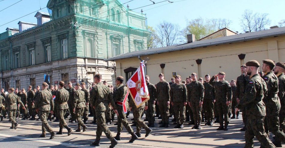 zdjęcie: Obchody święta 9. Łódzkiej Brygady Obrony Terytorialnej / fot. KPP w Zgierzu