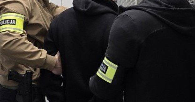 Ujęto oszusta przy odbiorze 50 tysięcy złotych