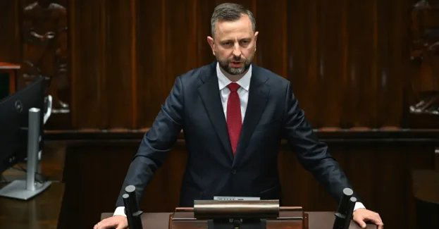 Szef MON: zasady użycia broni są inne w czasie pokoju i wojny, gdyby rakieta była zagrożeniem - zestrzelono by ją