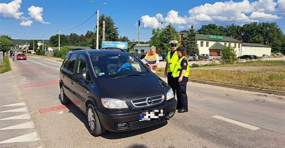 zdjęcie: „Bezpieczny piątek” w Suchedniowie / fot. KPP Skarżysko-Kamienna