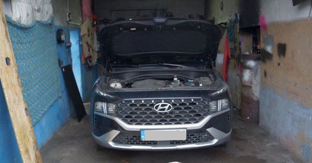 Wpadł podczas demontażu skradzionego pojazdu