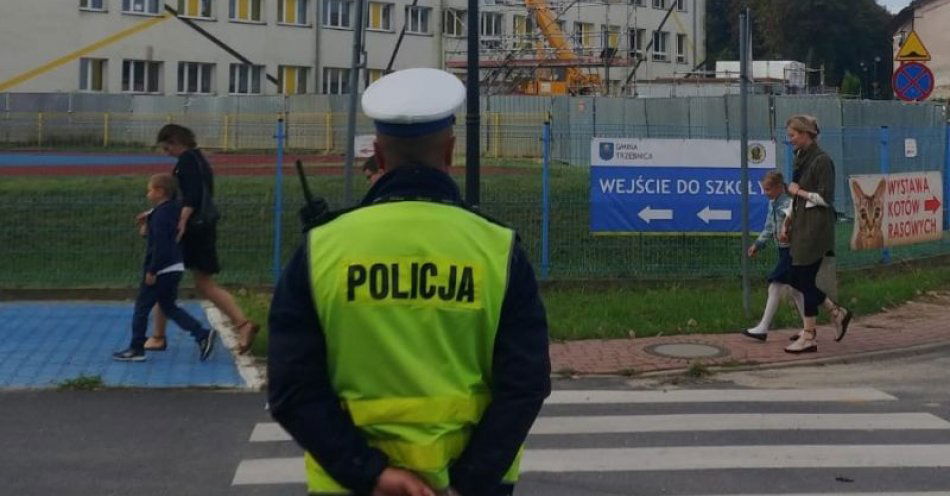 zdjęcie: Pierwszy Dzień Wiosny to wzmożony czas pracy trzebnickich policjantów / fot. KPP w Trzebnicy