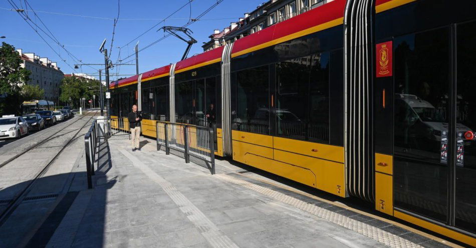 zdjęcie: Od poniedziałku tramwaj linii 35 pojedzie objazdem / fot. PAP