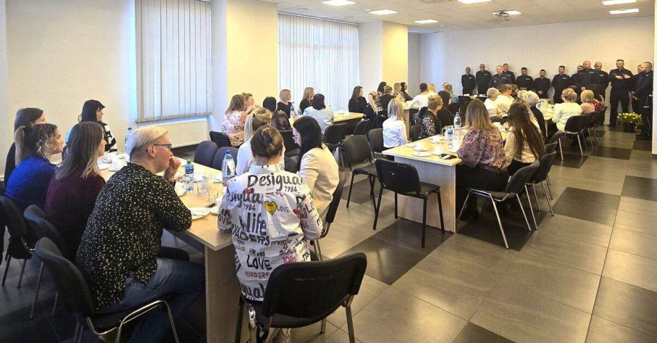 zdjęcie: Dzień Kobiet w Komendzie Powiatowej Policji w Będzinie / fot. KPP w Będzinie