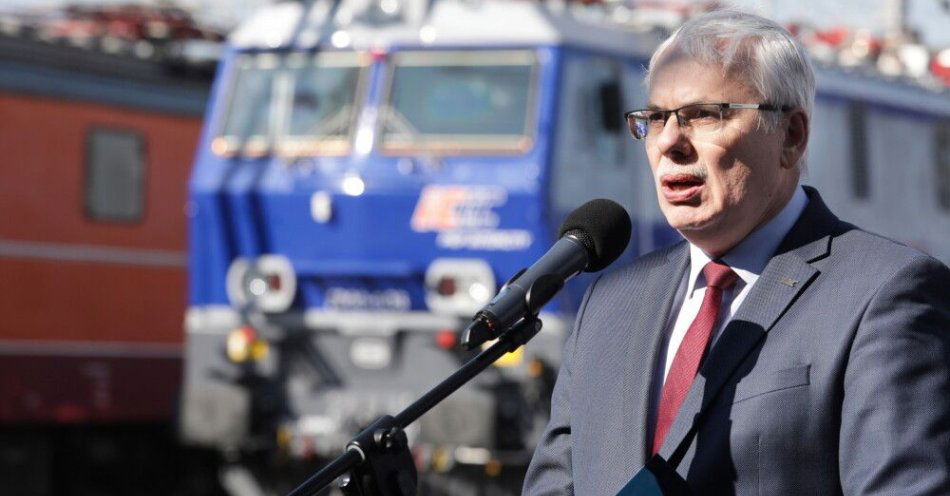 zdjęcie: W 2027 roku na trasy wyjadą pociągi hybrydowe / fot. PAP