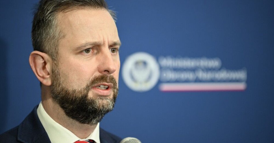 zdjęcie: Kosiniak-Kamysz: Grób Nieznanego Żołnierza jest świadkiem najważniejszych wydarzeń historii Polski / Kartuzy, 30.10.2025. Wicepremier, minister obrony narodowej Władysław Kosiniak-Kamysz podczas inauguracji czwartej edycji projektu 