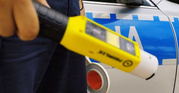 Nietrzeźwy i bez uprawnień kierował ciągnikiem