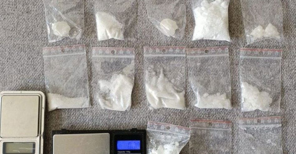 zdjęcie: Częstochowa: kobieta zatrzymana z prawie 120 g narkotyków / fot. KMP w Częstochowie