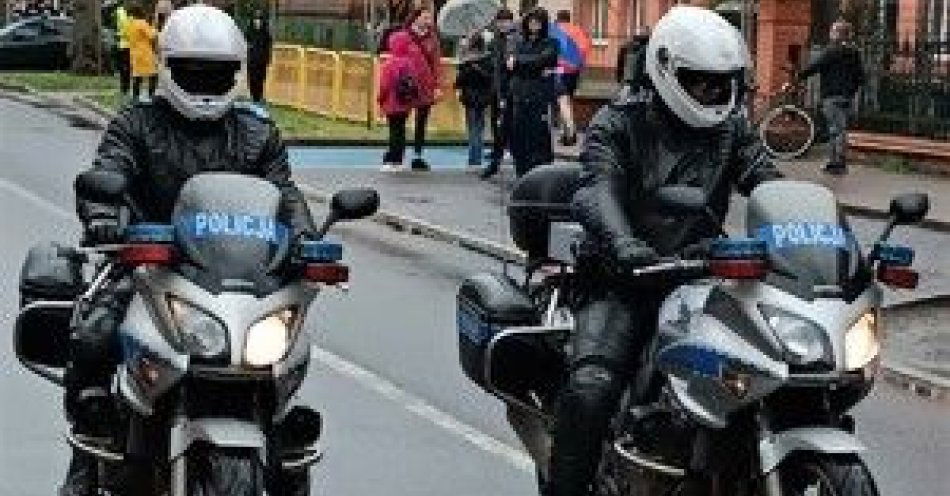 zdjęcie: Służba policyjnego motocyklisty / fot. KPP w Myśliborzu