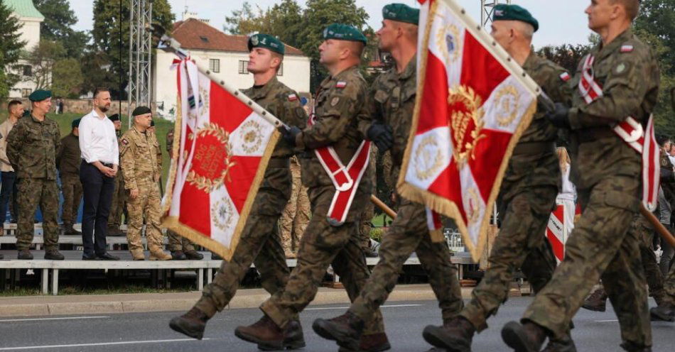 zdjęcie: Obchody Święta Wojska Polskiego w Warszawie – lista atrakcji i trasa defilady / fot. PAP