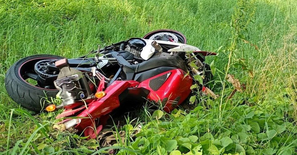 zdjęcie: Stracił panowanie nad motocyklem / fot. KPP w Łasku