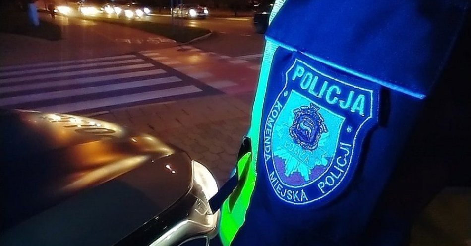 zdjęcie: Chciał uniknąć kontroli i wjechał na ścieżkę rowerową / fot. KMP Łomża