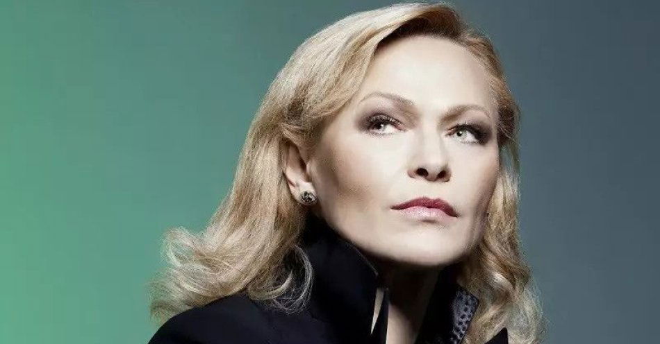 zdjęcie: Edyta Geppert z zespołem VASIE / kupbilecik24.pl / Edyta Geppert z zespołem VASIE