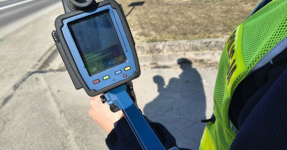zdjęcie: Prawo jazdy zabrane po jeździe 103 km/h w terenie zabudowanym / fot. KPP w Brzozowie Fot. KPP Brzozów