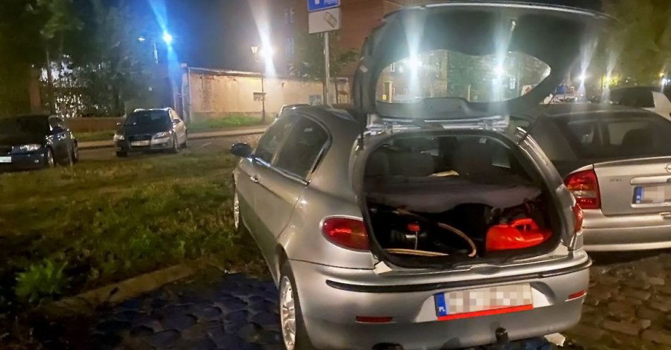 zdjęcie: Złodziej paliwa usłyszał dziewiętnaście zarzutów / fot. KMP w Toruniu