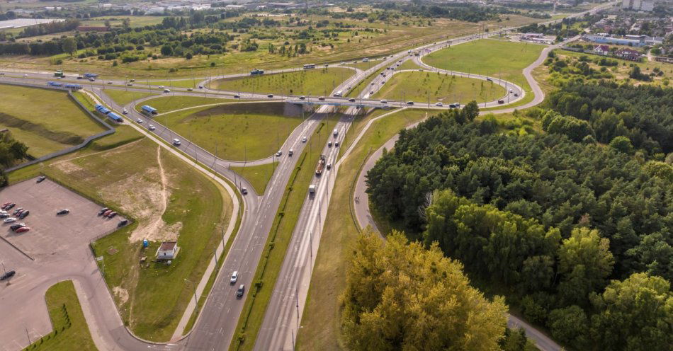 zdjęcie: Kolejny odcinek obwodnicy Bełchatowa otwarty dla kierowców / v13413218